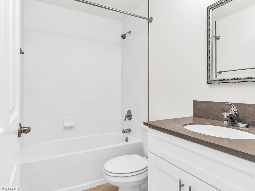 THE CAYS - Residential