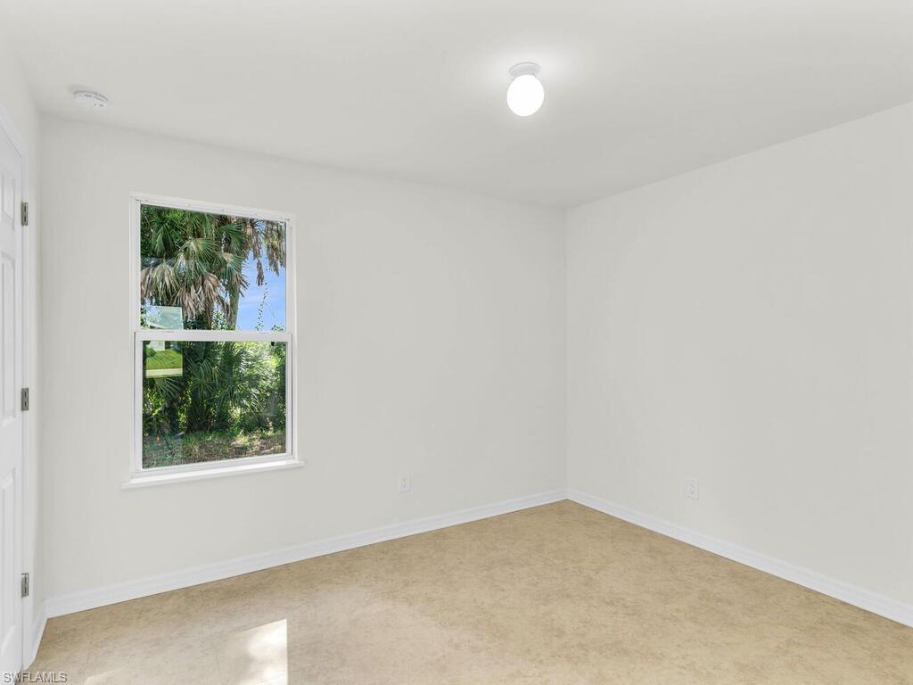 THE CAYS - Residential