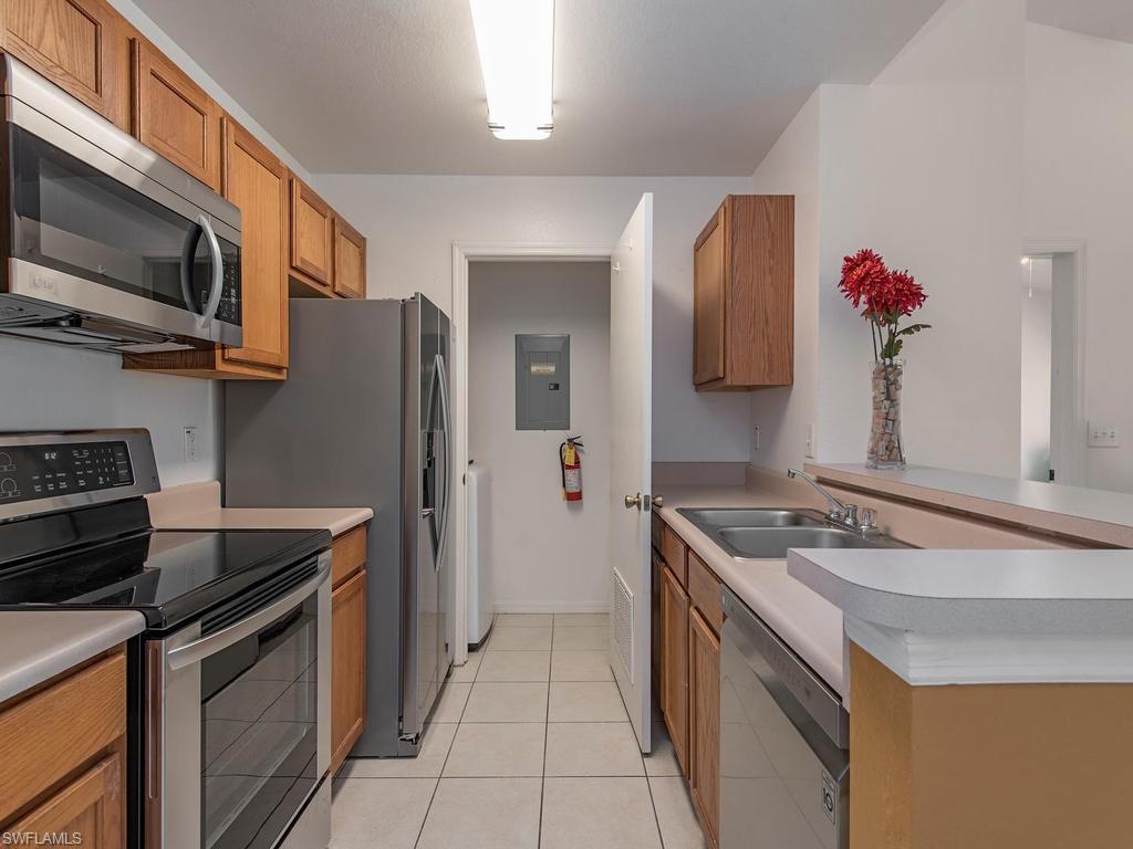 VANDERBILT PLACE - Residential