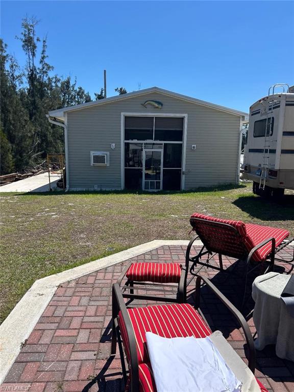 CARRIAGE HOMES AT WOODS EDGE - Residential