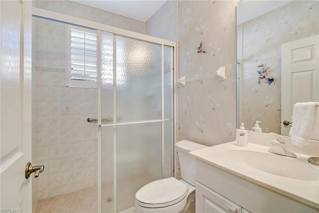 LONGSHORE LAKE - Residential