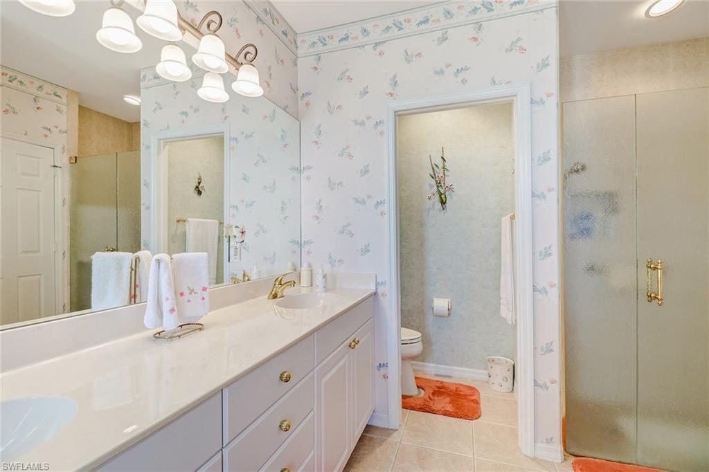 LONGSHORE LAKE - Residential