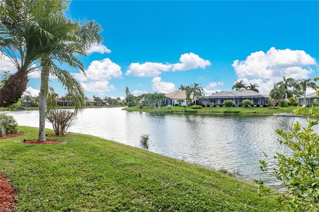 LONGSHORE LAKE - Residential