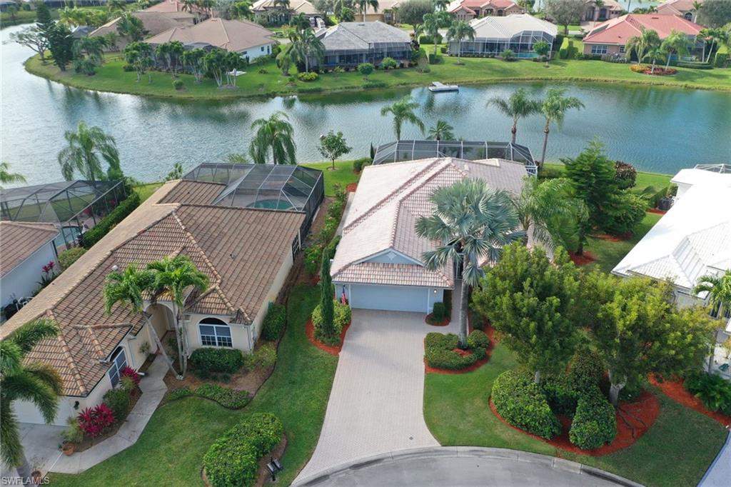 LONGSHORE LAKE - Residential