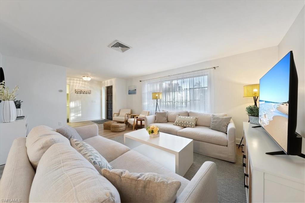 657 Pompano DR
