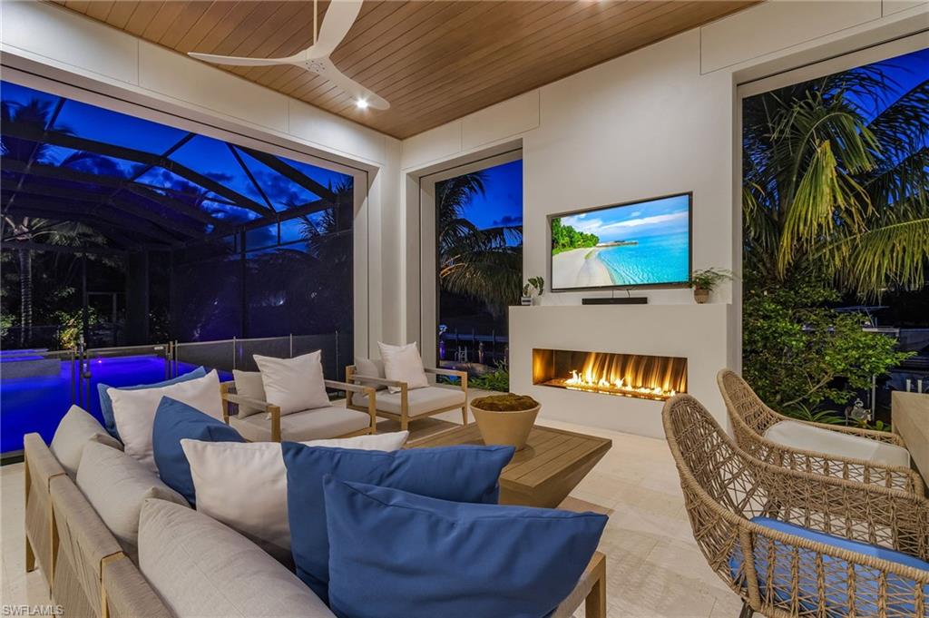 ESTATES - Residential