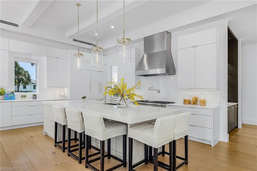 ESTATES - Residential