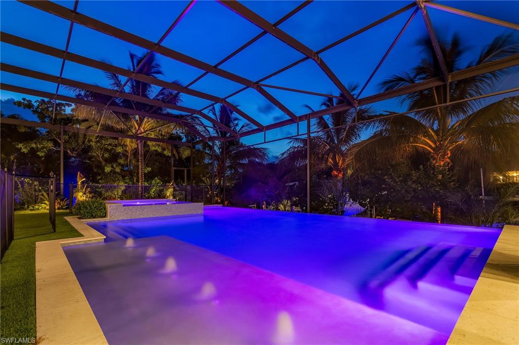 ESTATES - Residential