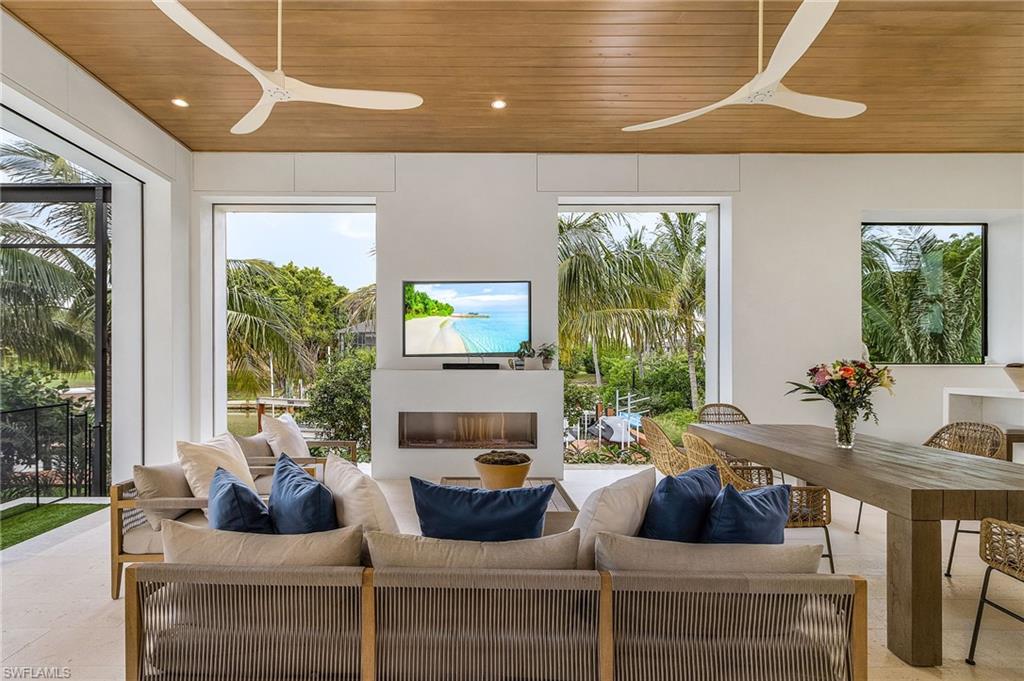 ESTATES - Residential