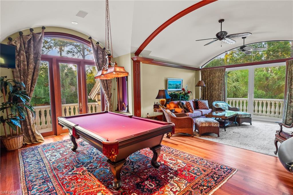 NAPLES CLUB ESTATES - Residential