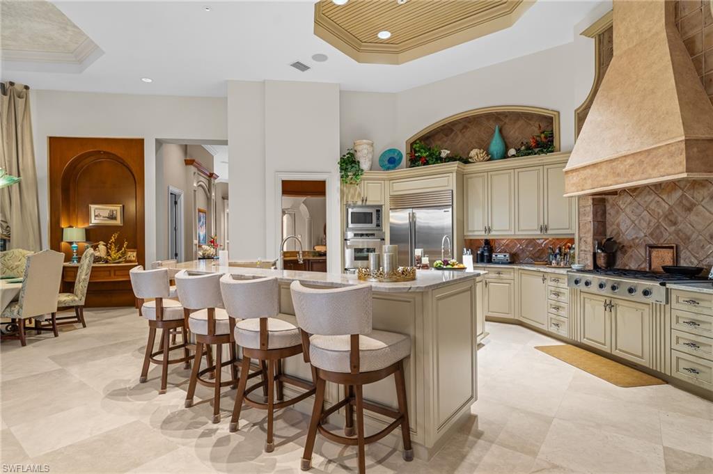 NAPLES CLUB ESTATES - Residential