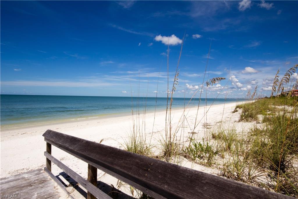 BAREFOOT BEACH CLUB - Residential