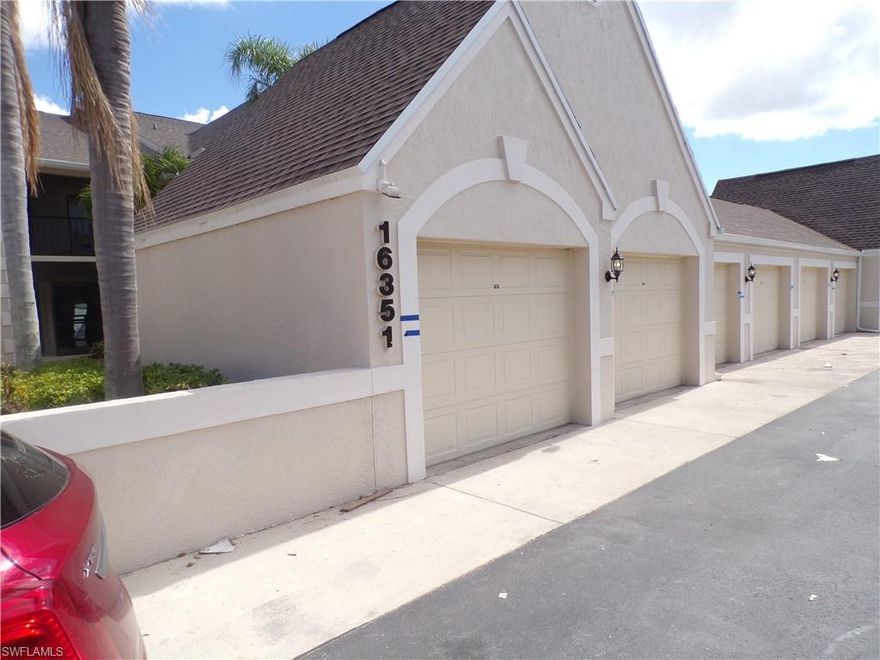 Kelly Greens Golf and Country club offers this 1st floor Veranda 2/2/garage condo at a great price! This condo is located directly across from the pool. Kelly Greens Golf and Country Club is a championship "bundled Golf community" located 3.5 miles from Fort Myers Beach and Sanibel Island Causeway in SW Fort Myers. Golf, Tennis, Pools, Exercise Room, Full Bar and Restaurant all available. This is a gated community with miles of sidewalks and tons of activities! Best location in town!