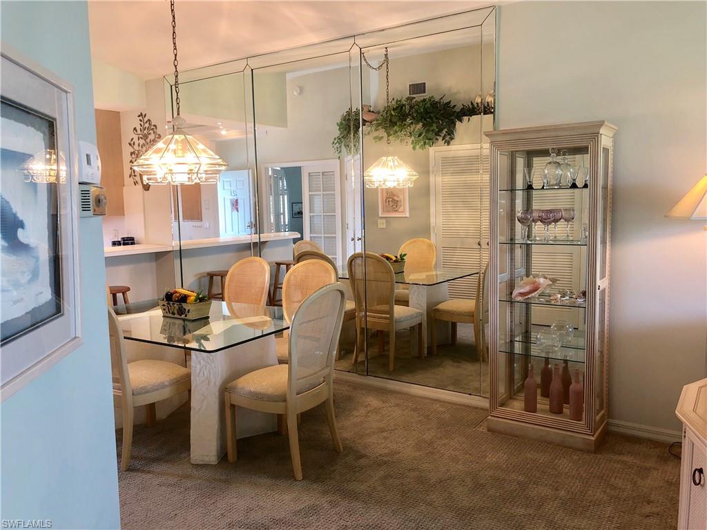 TWELVE OAKS - Residential