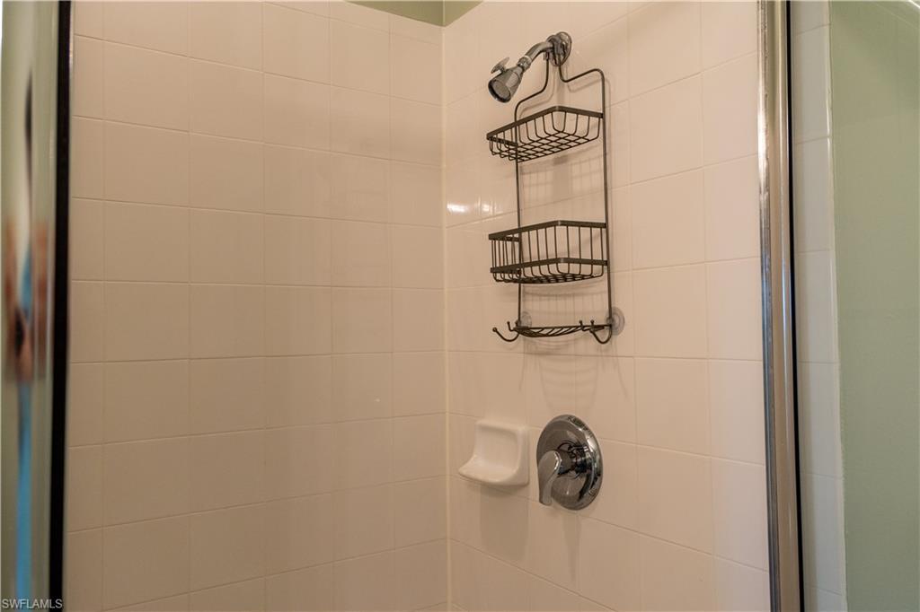 FOREST GLEN - Residential Lease