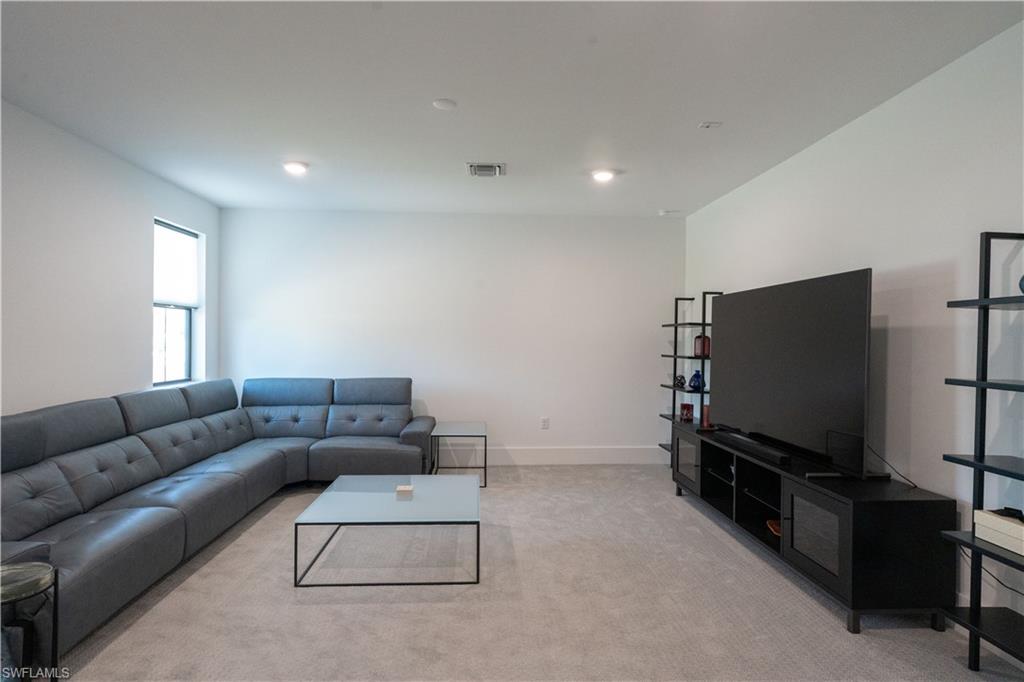 CORKSCREW ESTATES - Residential