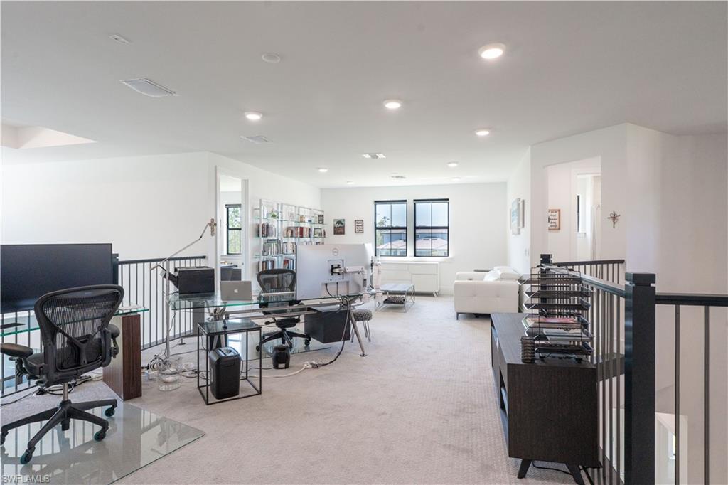 CORKSCREW ESTATES - Residential