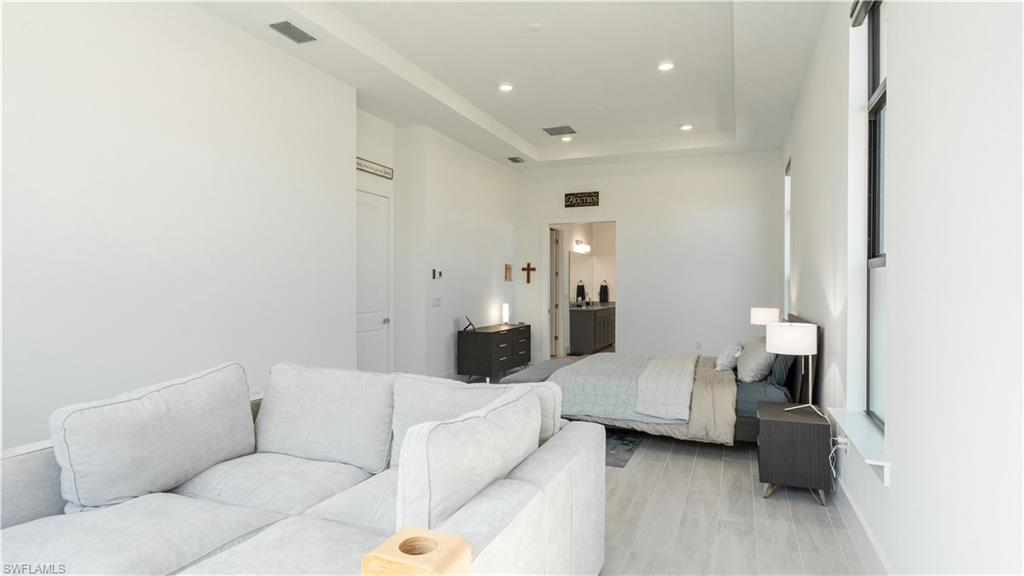 CORKSCREW ESTATES - Residential