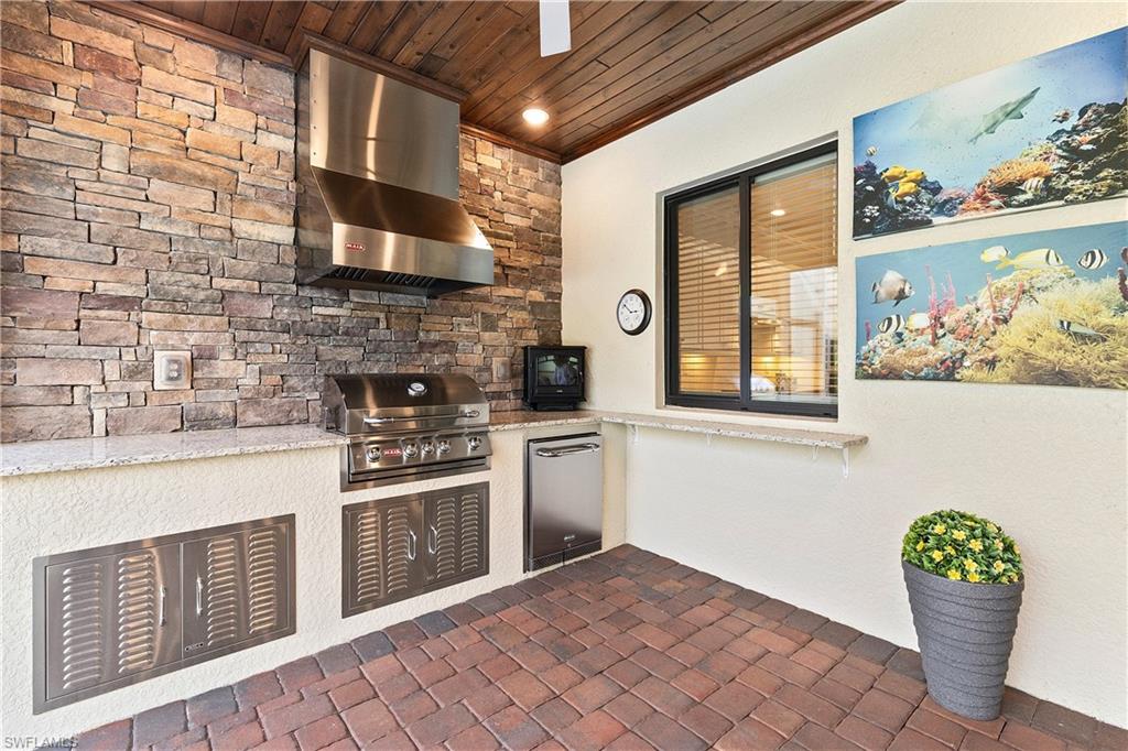 BONITA NATIONAL GOLF AND COUNTRY CLUB - Residential