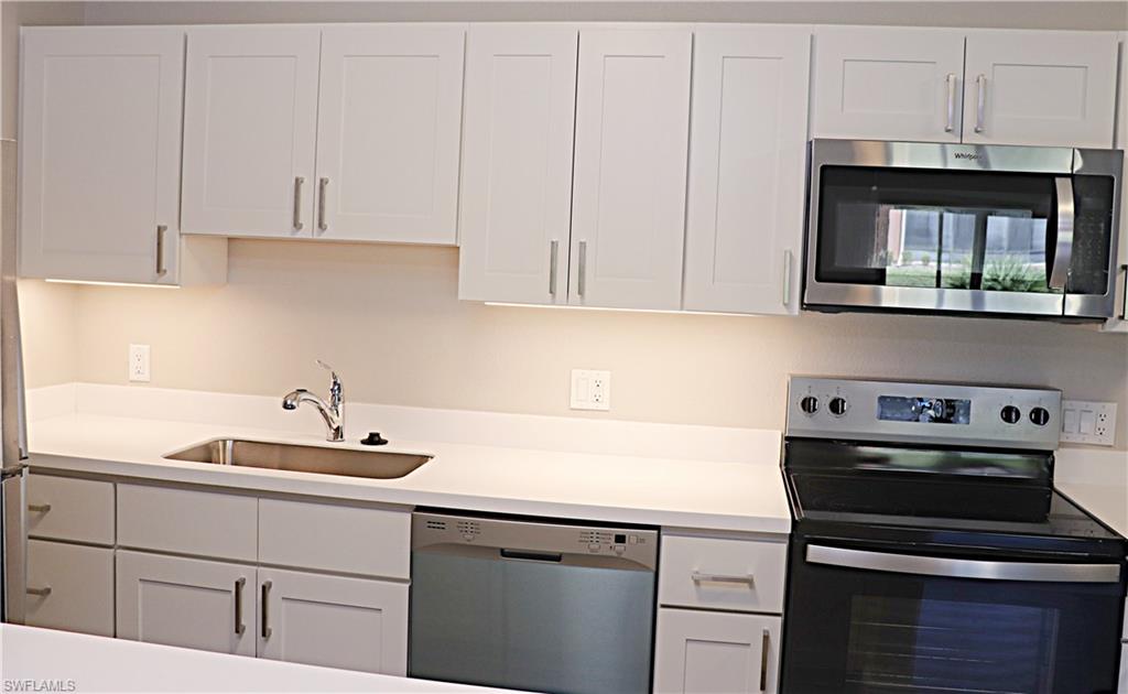 ROYAL WOODS - Residential