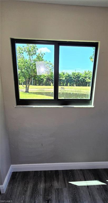 ROYAL WOODS - Residential