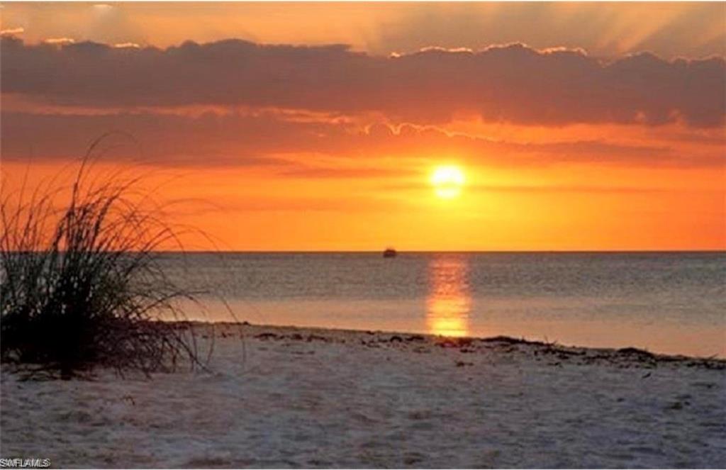 FLAMINGO HARBOUR CONDO - Residential