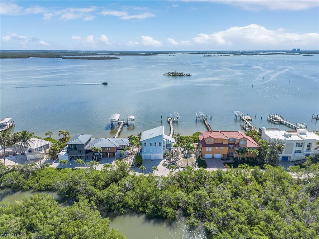 FLAMINGO HARBOUR CONDO - Residential