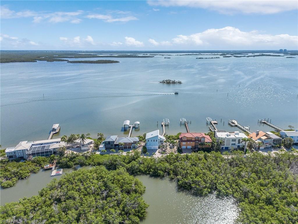 FLAMINGO HARBOUR CONDO - Residential