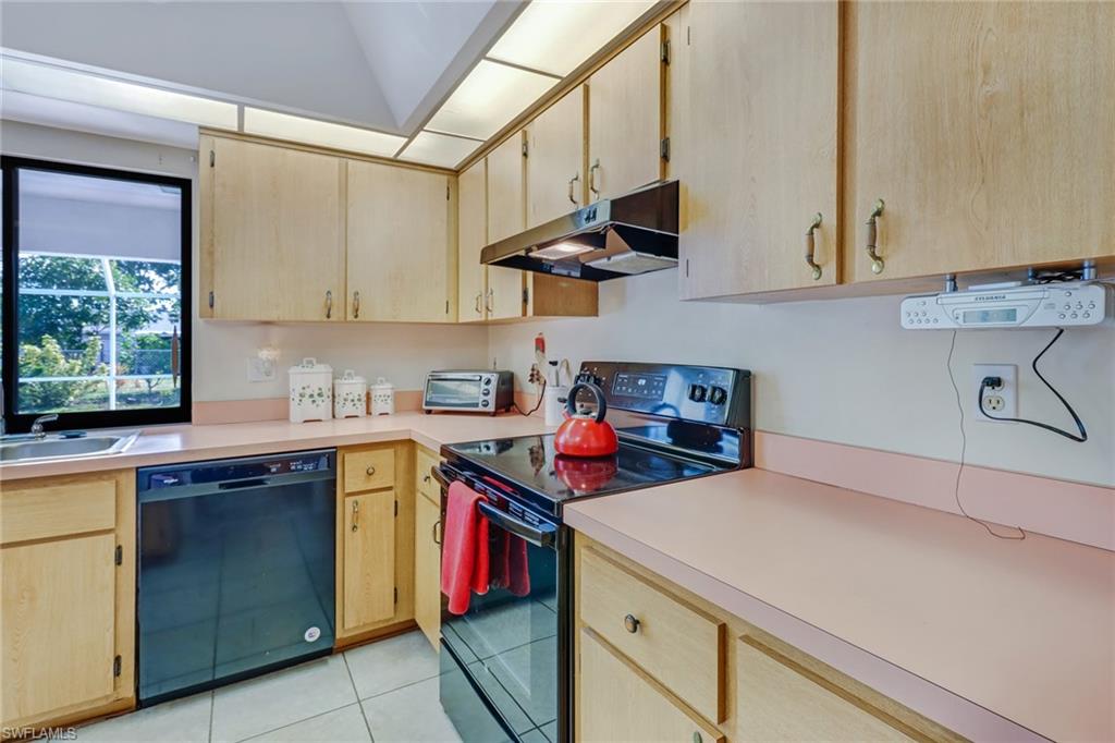 GOLDEN GATE CITY - Residential