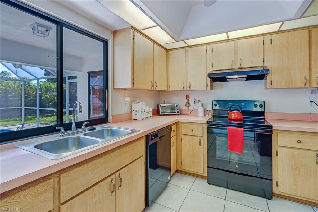 GOLDEN GATE CITY - Residential