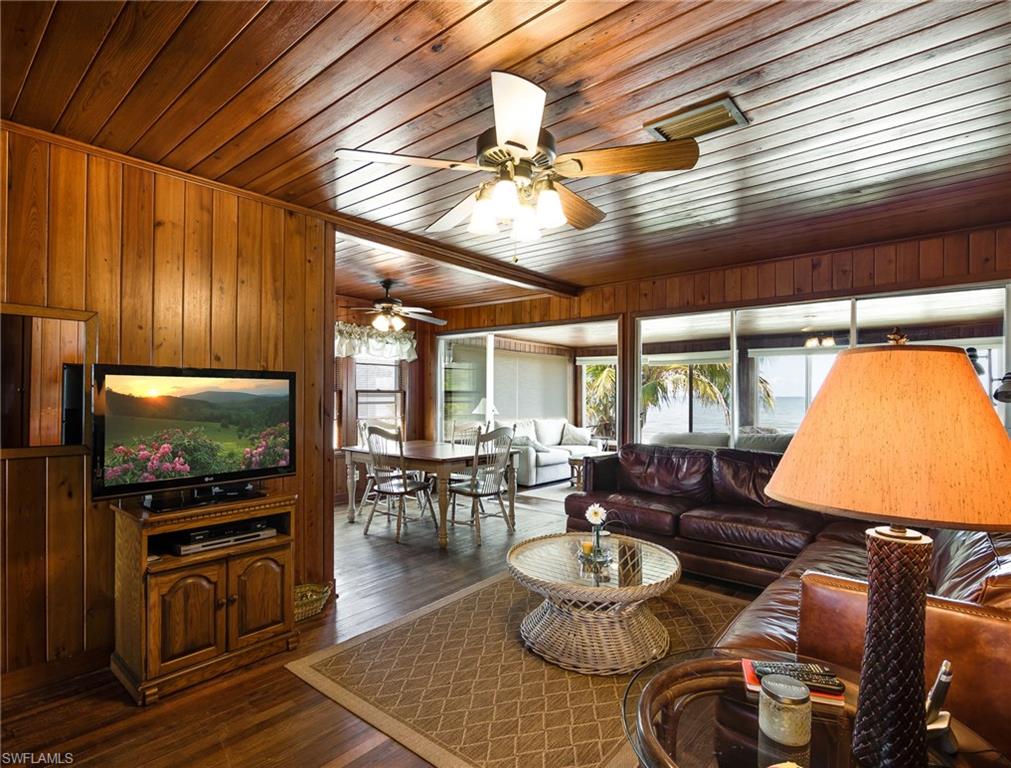 GULF ISLAND MANOR - Residential