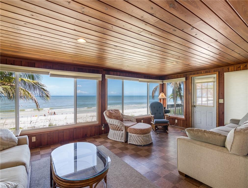 GULF ISLAND MANOR - Residential