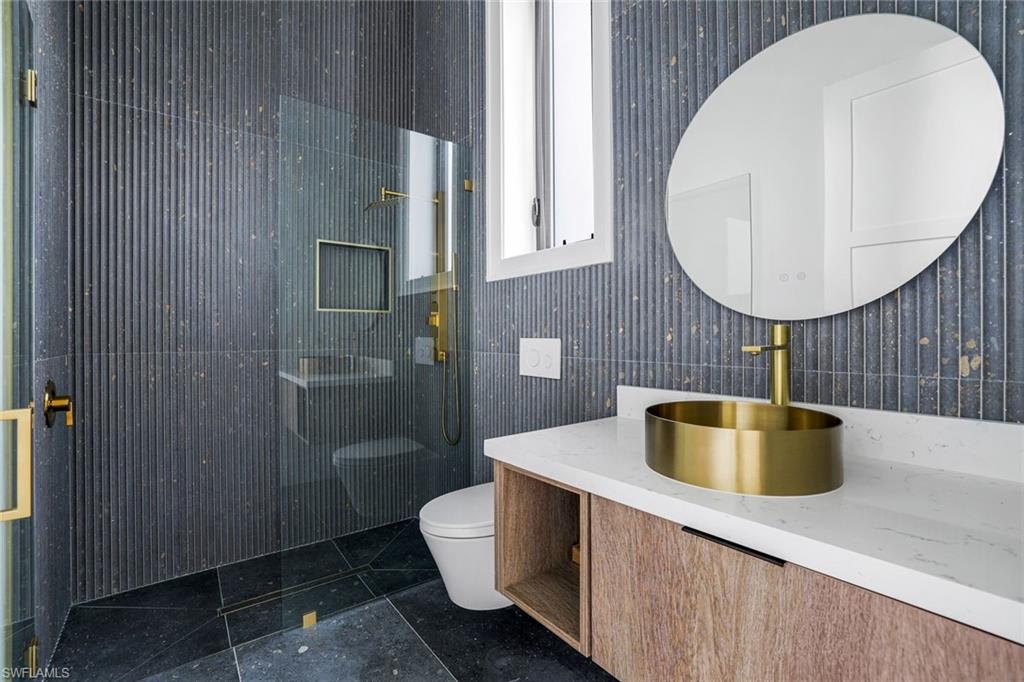 LAKE PARK - Residential