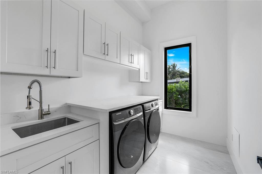 LAKE PARK - Residential