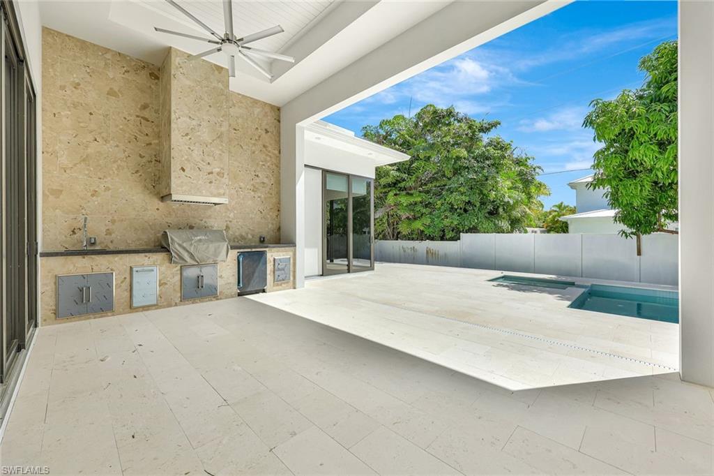 LAKE PARK - Residential