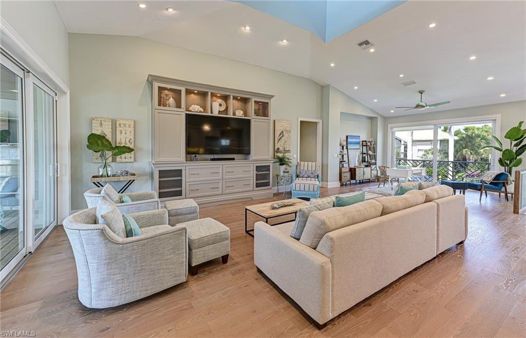 SOUTHPORT ON THE BAY - Residential