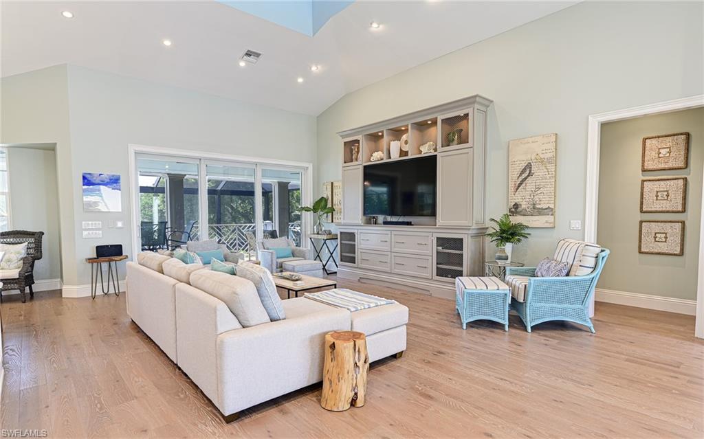 SOUTHPORT ON THE BAY - Residential