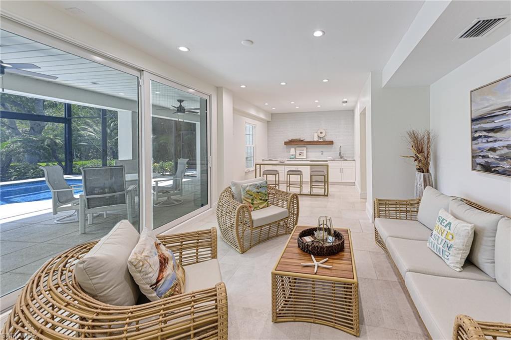 SOUTHPORT ON THE BAY - Residential