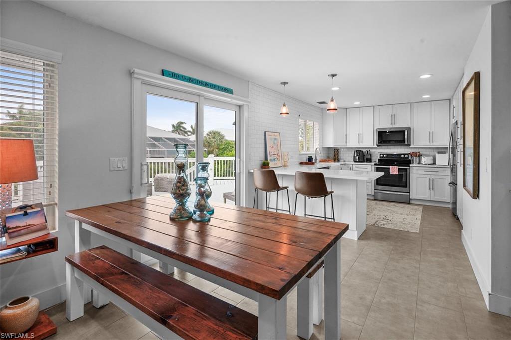 LAKE MUREX - Residential Lease