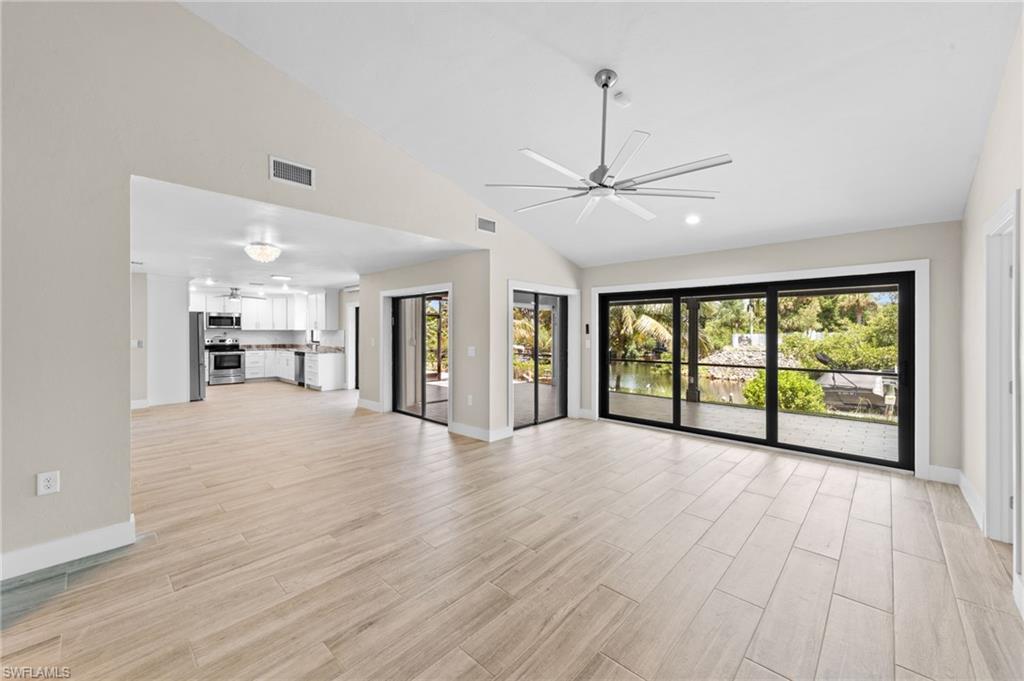 QUARTERDECK COVE - Residential