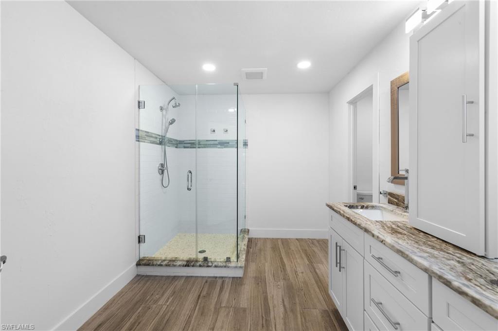 QUARTERDECK COVE - Residential