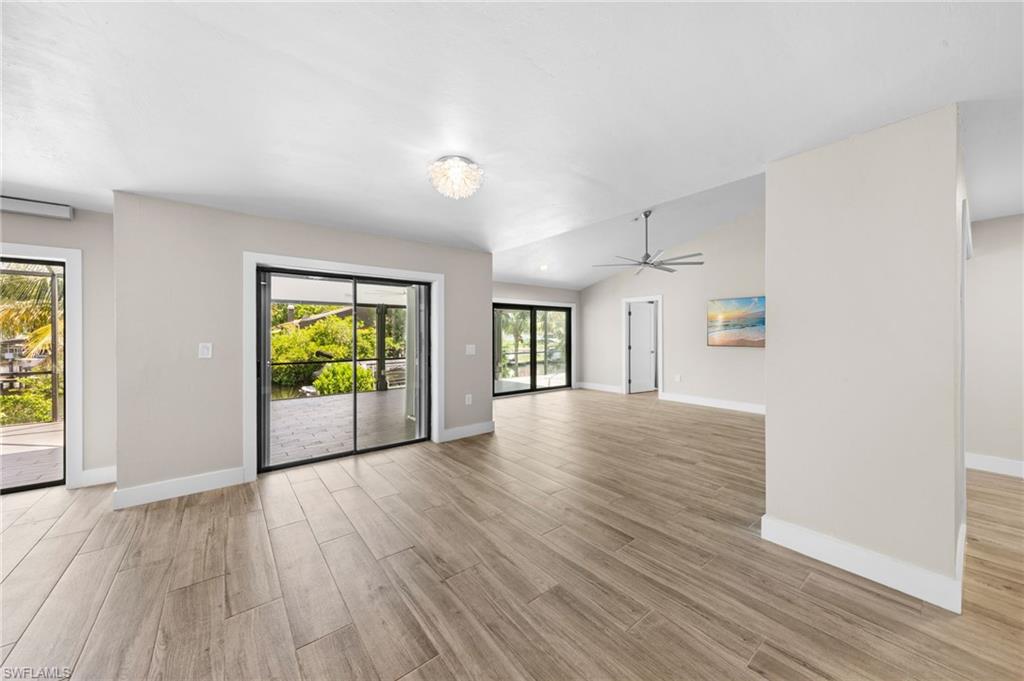 QUARTERDECK COVE - Residential