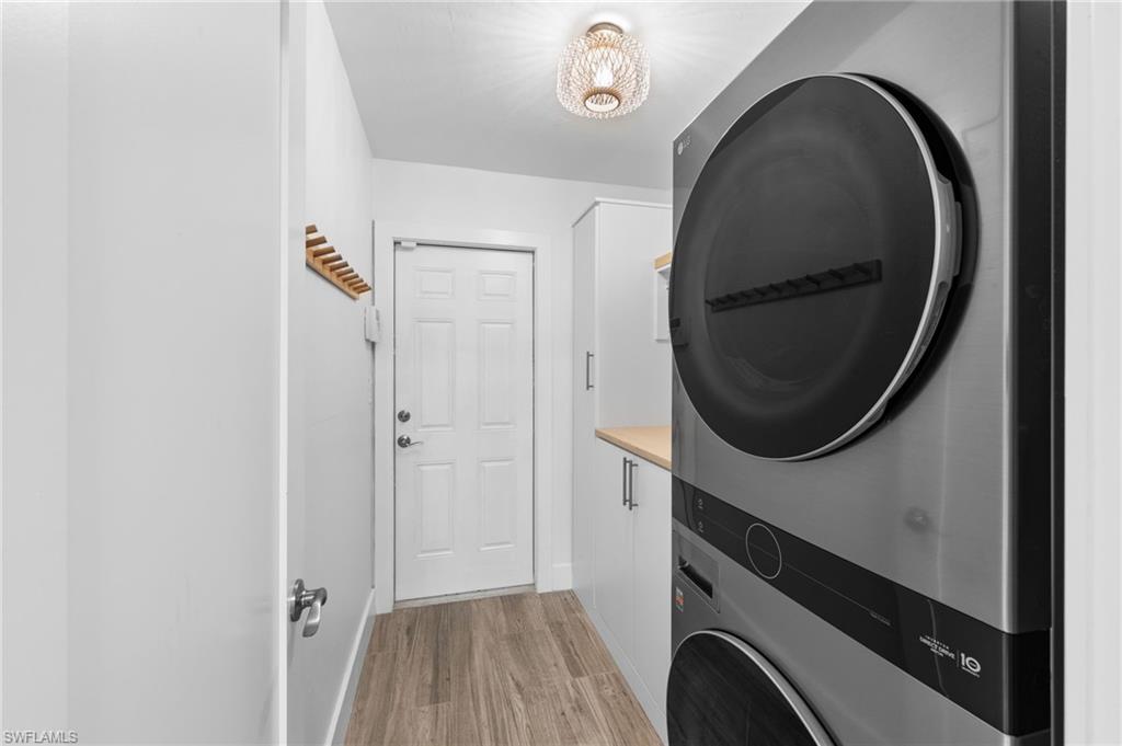 QUARTERDECK COVE - Residential