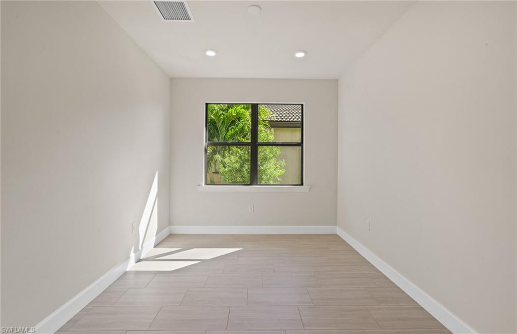 VERDANA VILLAGE - Residential