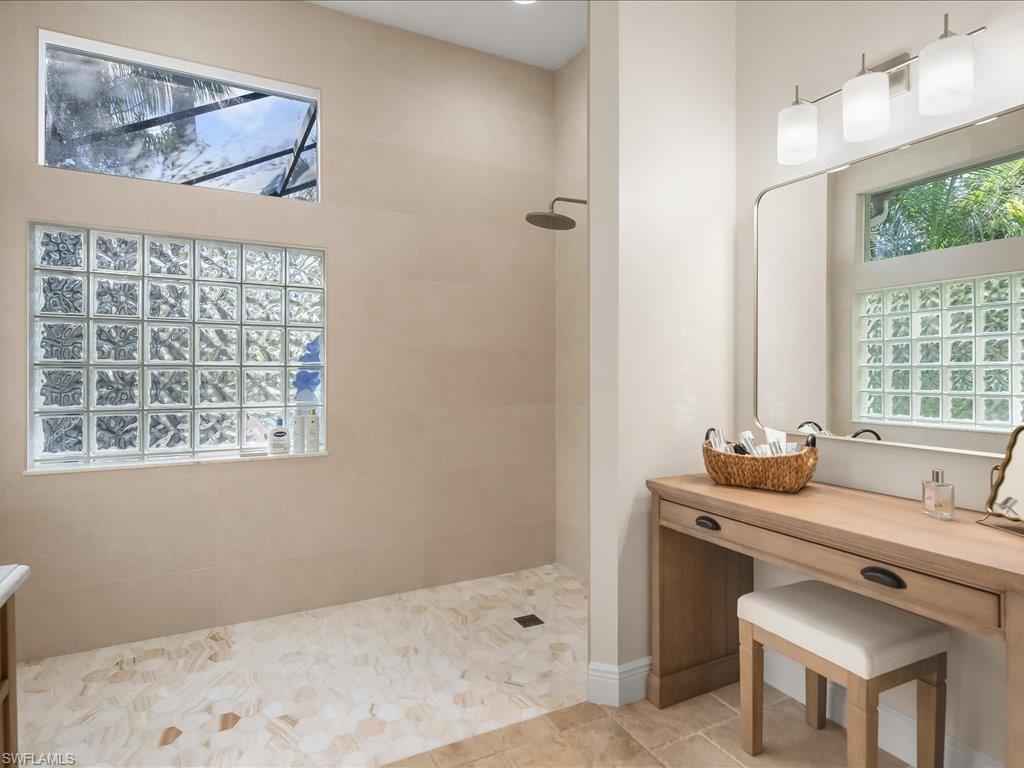 ARBOR STRAND - Residential