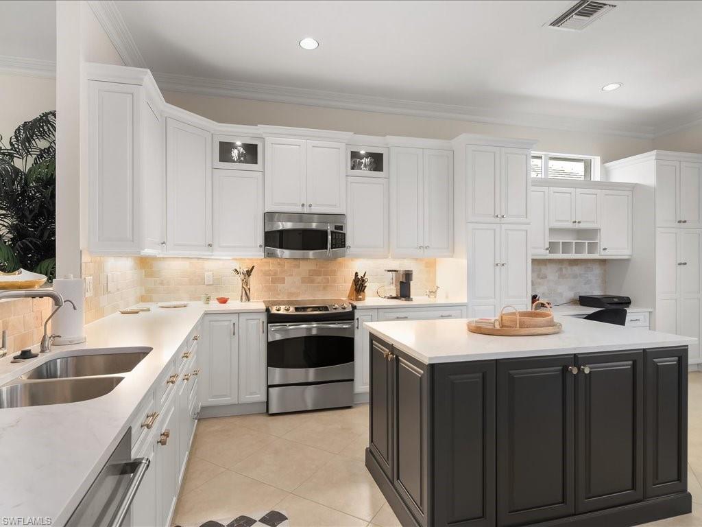 ARBOR STRAND - Residential