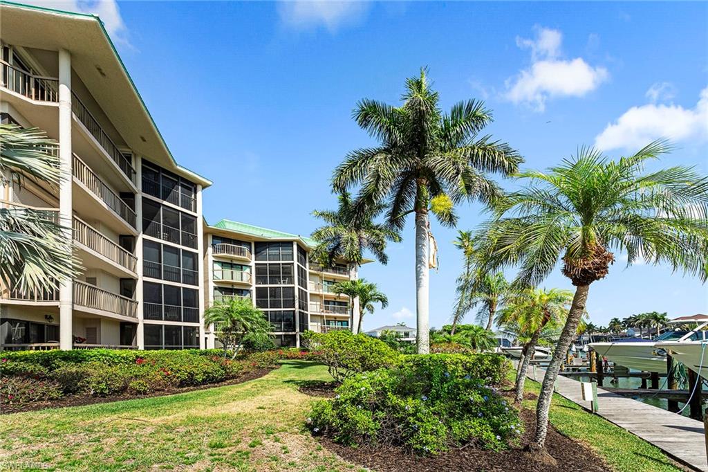 TROPICAL ISLE - Residential