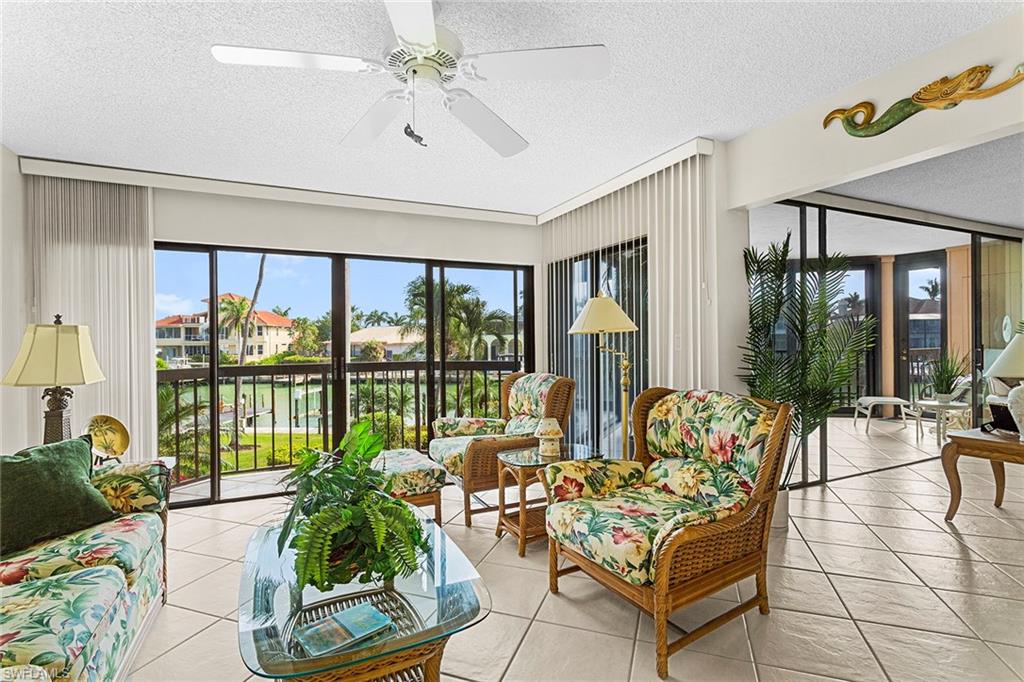 TROPICAL ISLE - Residential