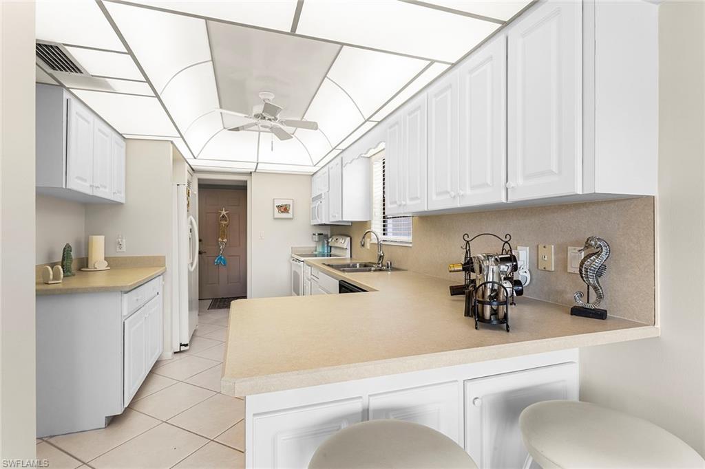 TROPICAL ISLE - Residential