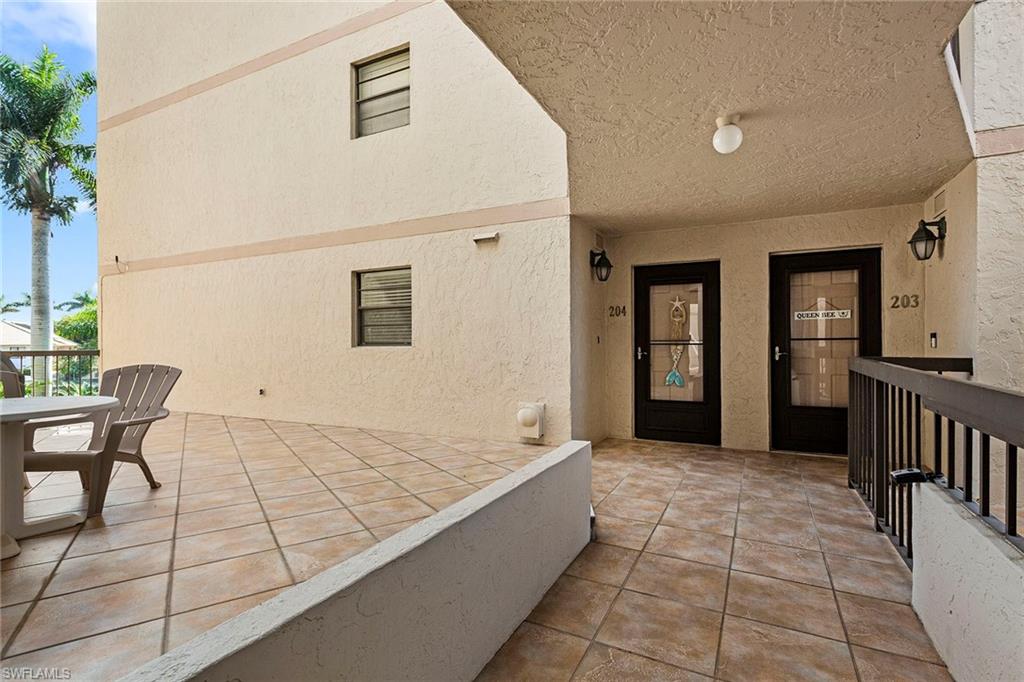 TROPICAL ISLE - Residential